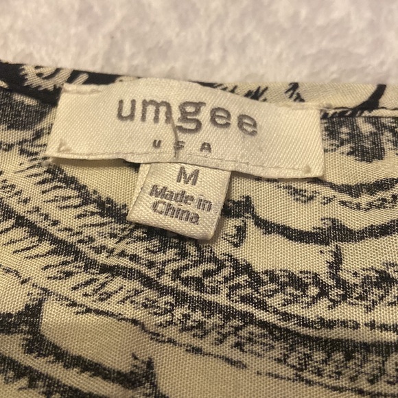 UMGEE Size M Long Sleeve Shorts Jumper Romper - Picture 5 of 12